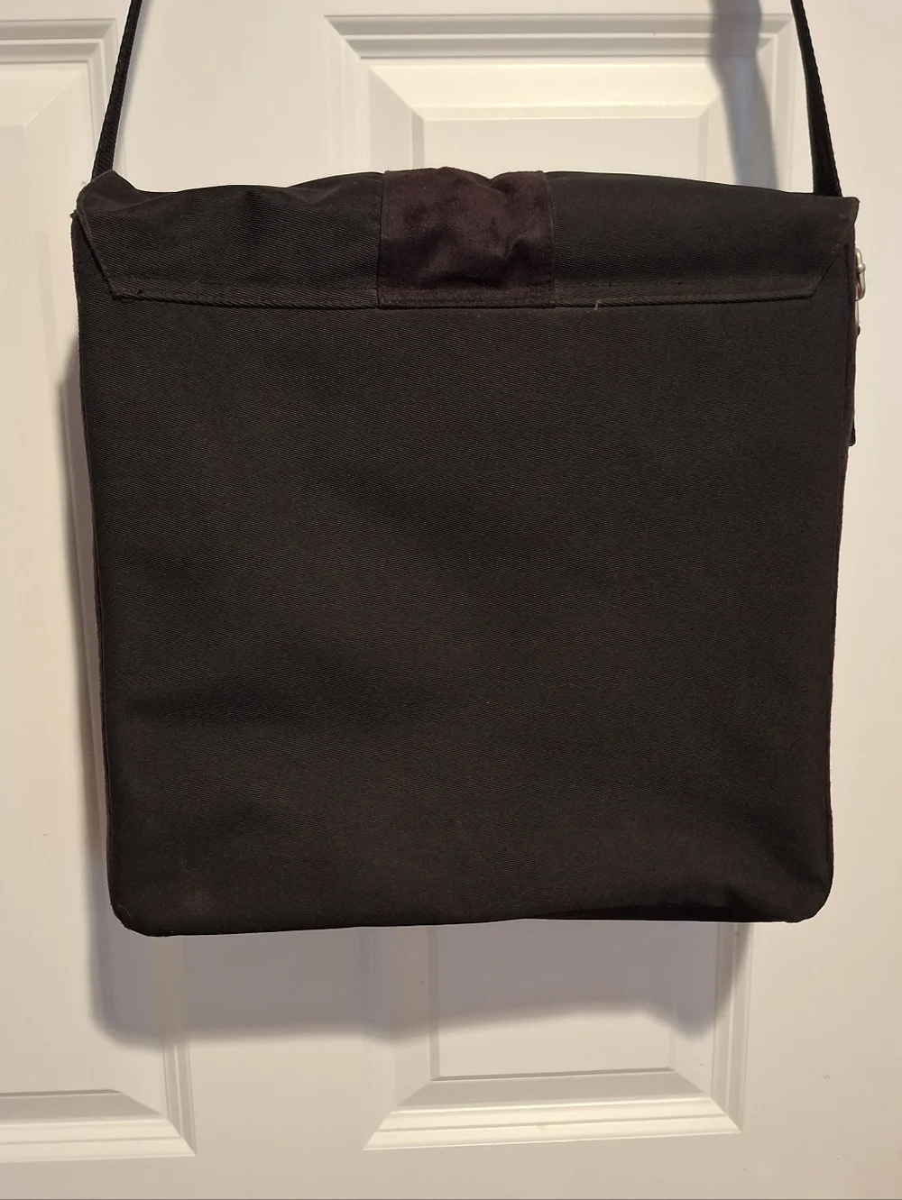 Kenneth Cole Black Canvas Suede Accent Messenger Bag Laptop Cross Body EUC